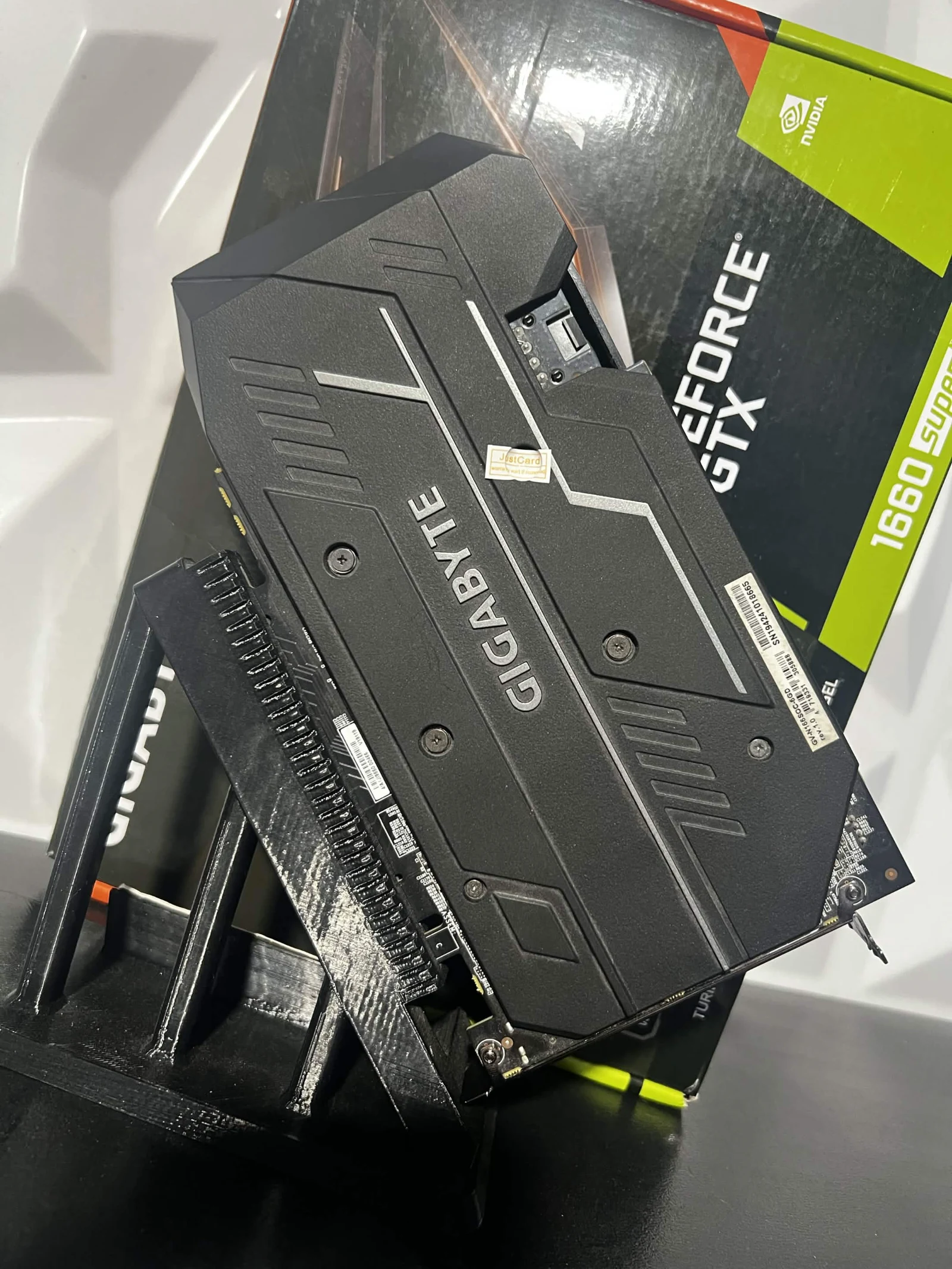 GTX 1660 SUPER 6GB Gigabyte 2 Fan Occasion miniature 2