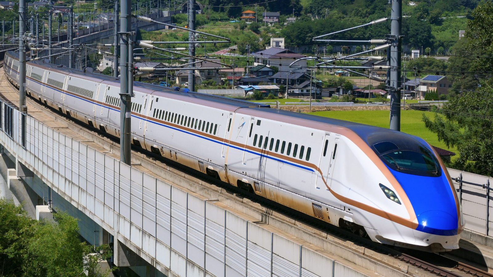 Shinkansen-E7-real.png