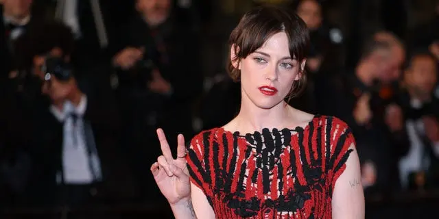 Kristen Stewart Breaks Red Carpet Rules at Cannes