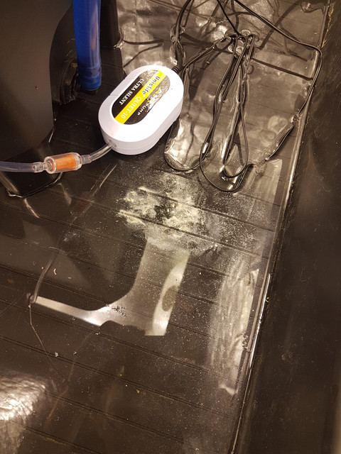 hydro-leak
