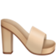 womans-sandal-1f461