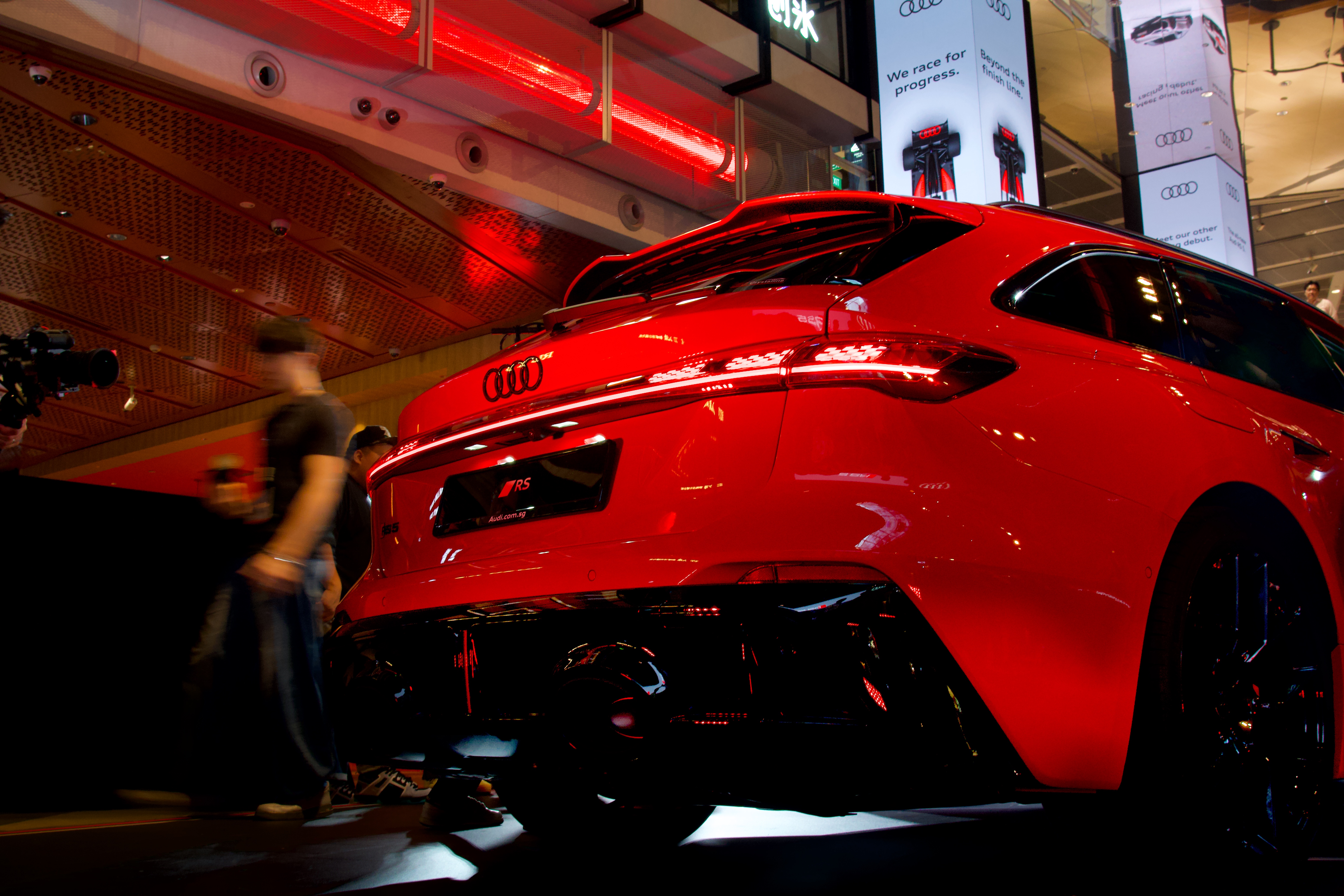 Audi RS 5 rear view with RS sport exhaust