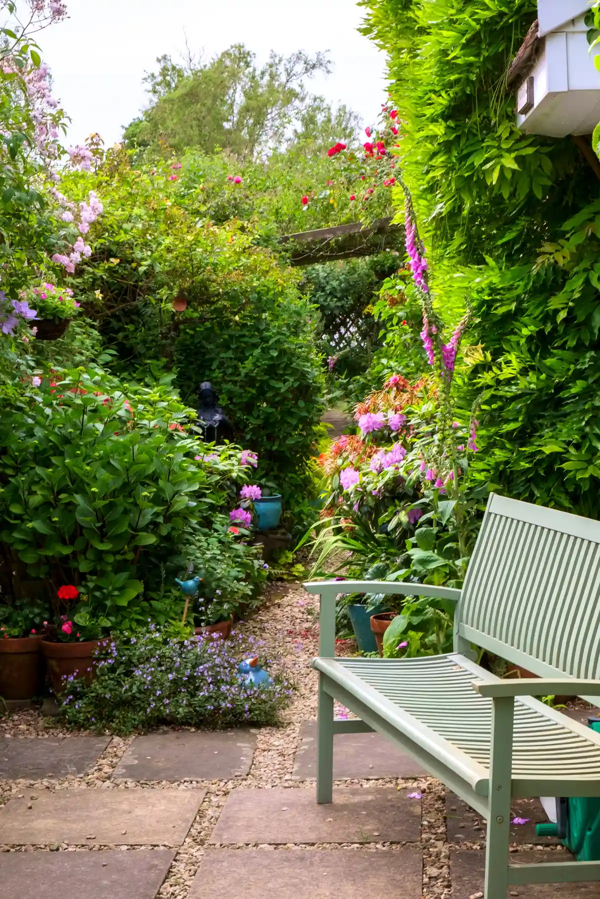 Gardenscaping: Cum să transformi curtea într-o extensie a casei