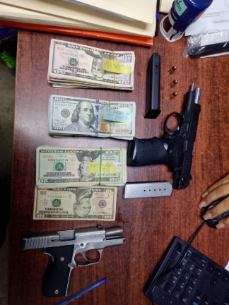 Policía Nacional esclarece presunto autorrobo en Villa González; arresta implicado y recupera parte del dinero reportado robado   .