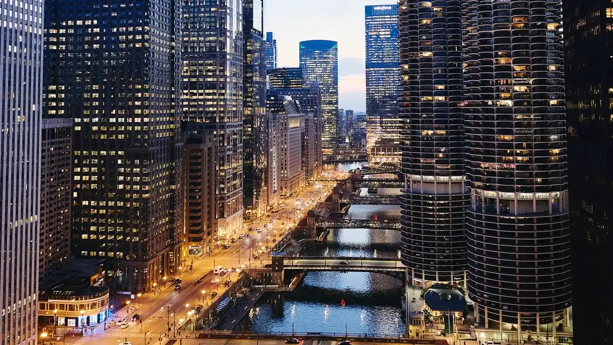 Un fost newyorkez redescoperă farmecul ascuns al orașului Chicago